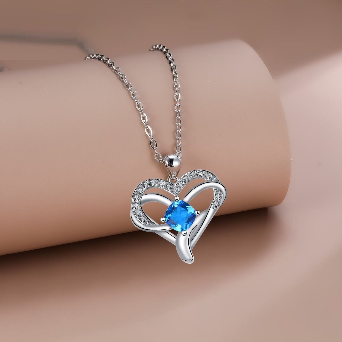 Infinite Love Heart-shaped Inlaid Necklace Women's High Sense Elegant Jewelry